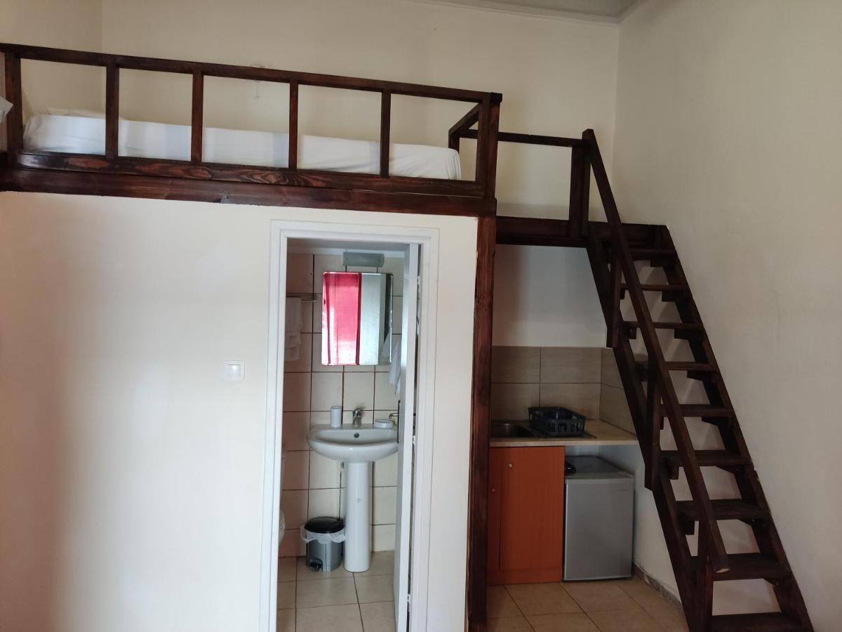 Nikolettas Studios Traditional House Paradisi  Bagian luar foto